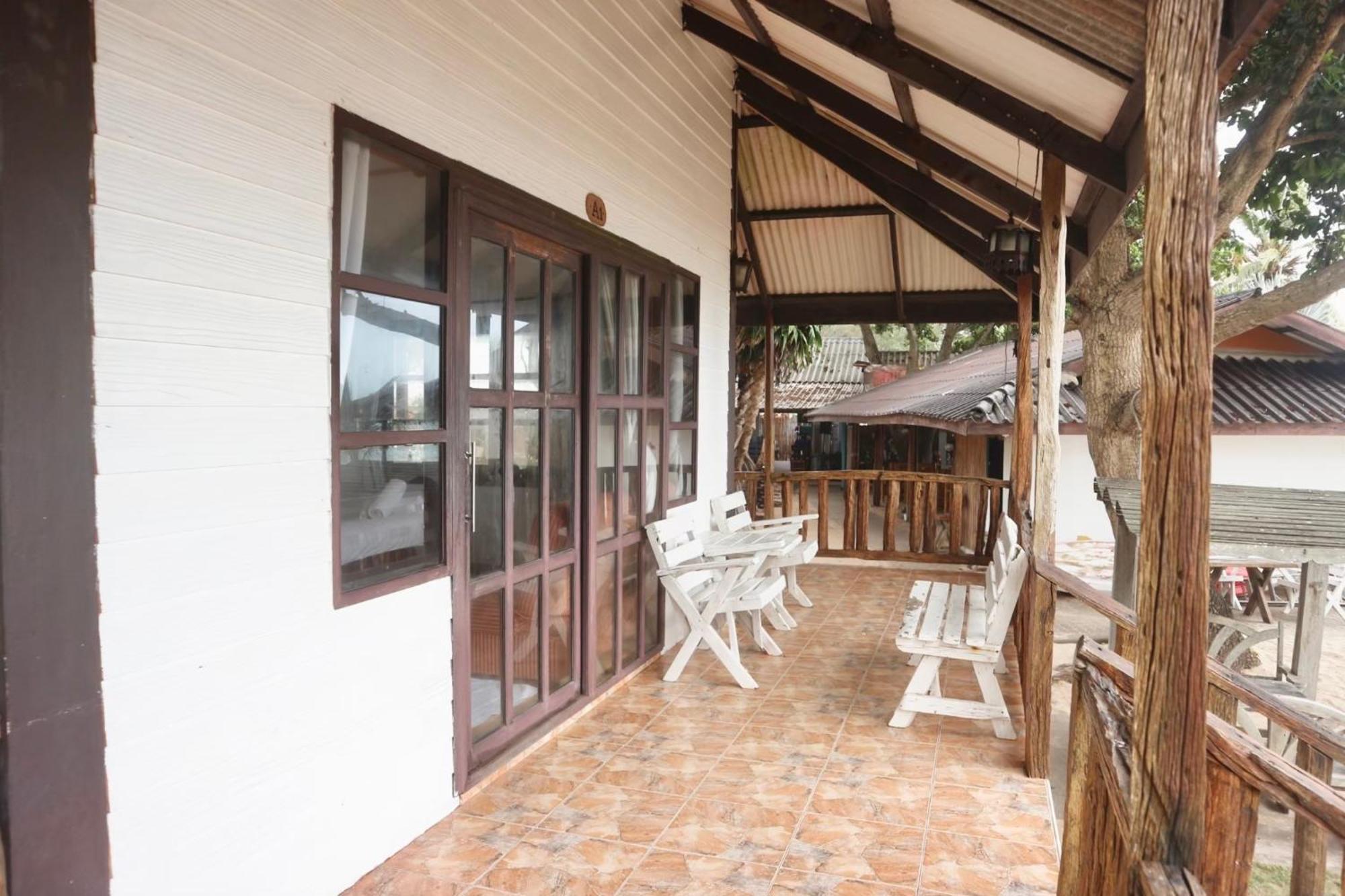 Baanboonpetch Resort Ban Phlong Takhe Ngoại thất bức ảnh